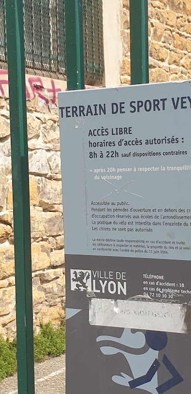Court de tennis - École primaire Jean-Pierre Veyet