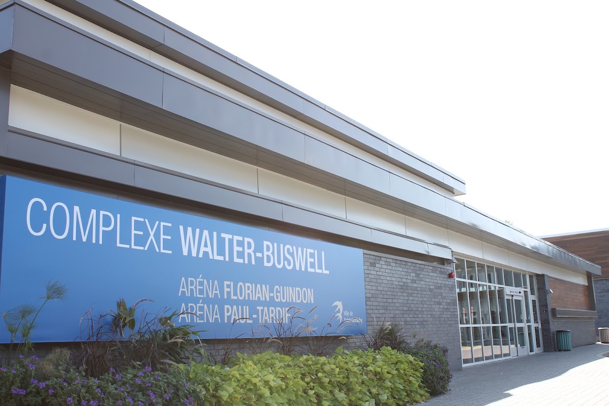 Complexe Walter-Buswell (arénas)