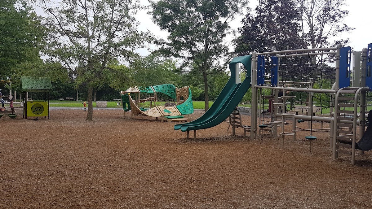 Basketball court - New Edinburgh Park