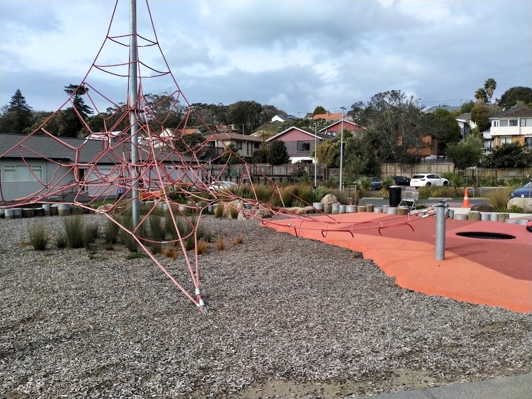 Tennis courts (5) - Harold Long Reserve