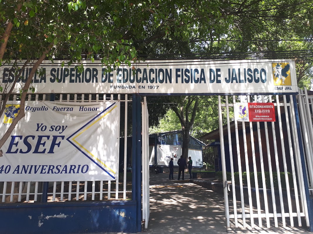 Canchas de tenis (4) - Escuela Superior de Educación Física del Estado de Jalisco (ESEF JAL)