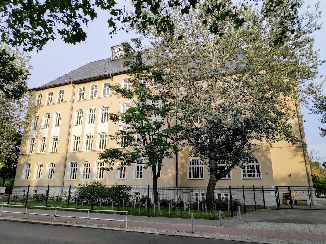Basketballplatz - Evangelische Schule Lichtenberg (Grundschule)