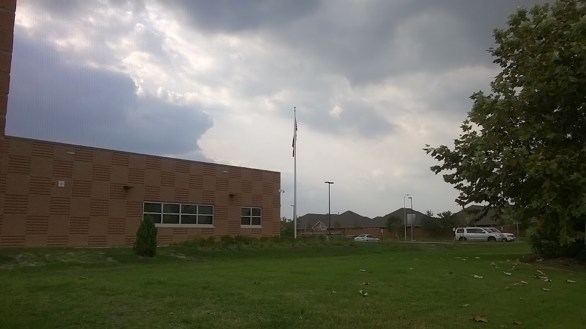 Basketball court - Carolyn and Vernon Madden Elementary