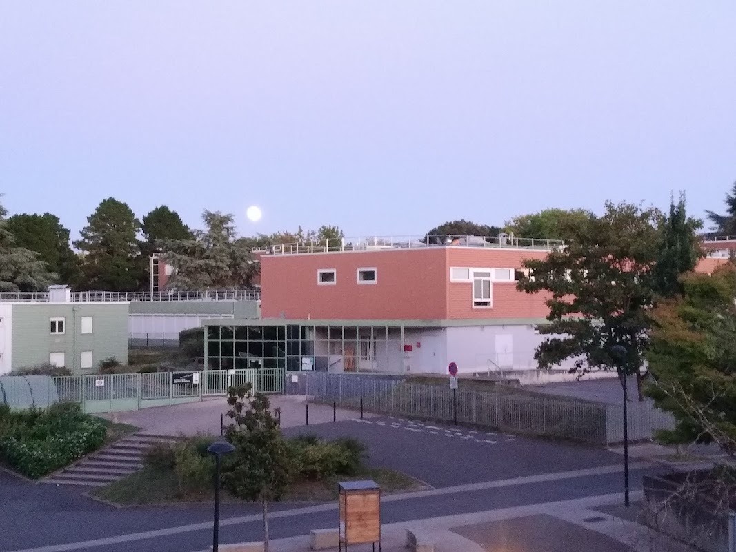 Piste d'athlétisme - Collège Libertaire Rutigliano
