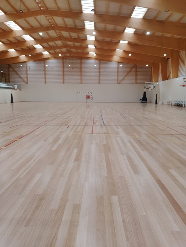 Campos de basquetebol (3) - Escola Básica de Marvila