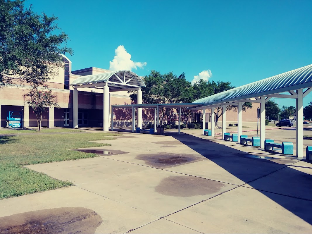Running track - César E. Chávez High School