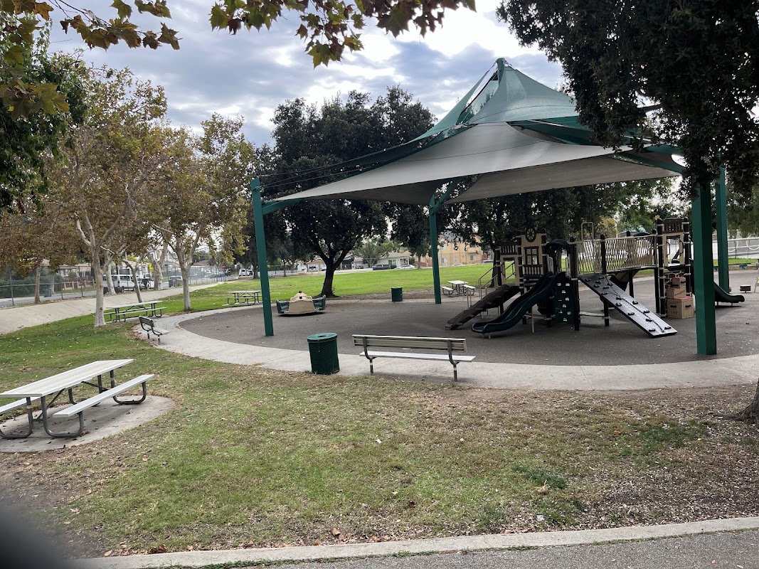 Basketball courts (4) - Joaquin Miller Park