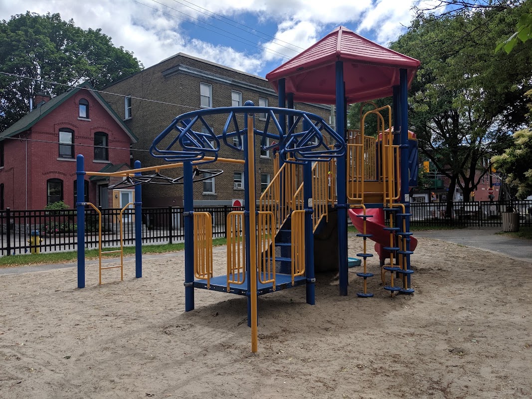 Basketball court - St. Luke's Park