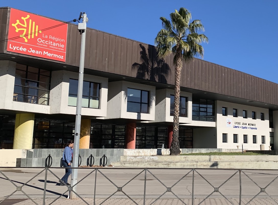 Piste d'athlétisme - Lycée polyvalent Jean Mermoz