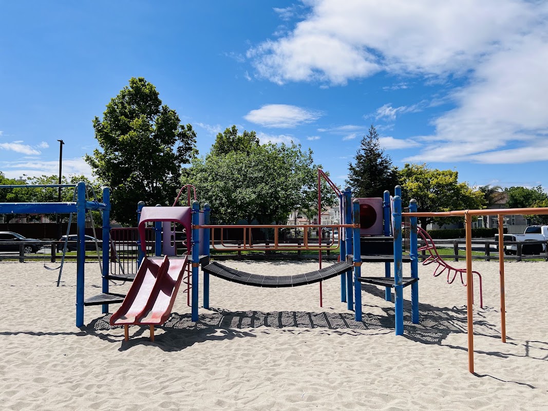 Baseball diamond - Peter T Gill Park