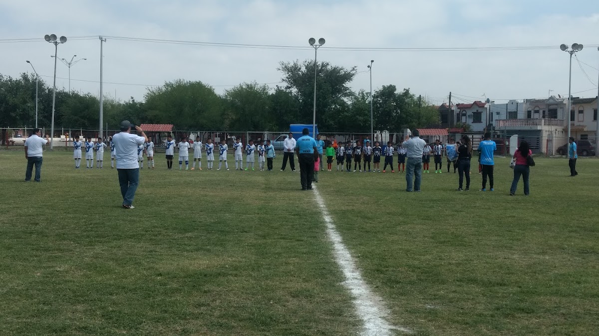 Canchas de fútbol (4) - Parque Lineal Las Torres