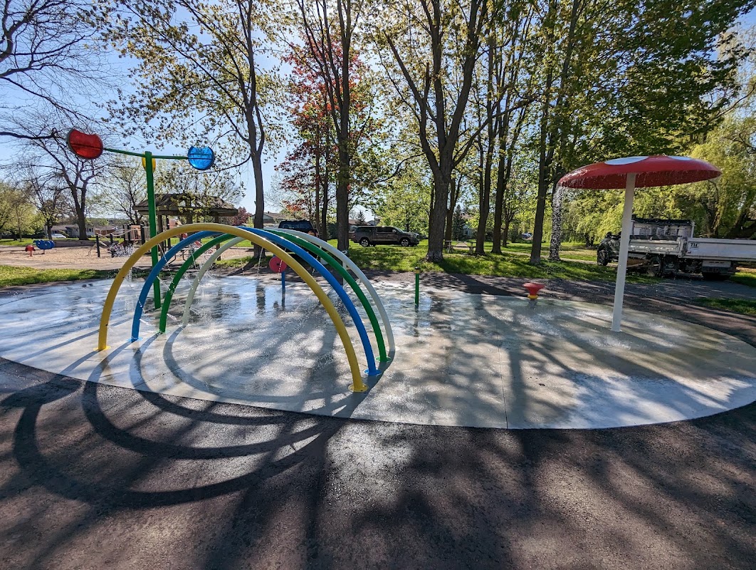 Basketball court - Sheffield Glen Park