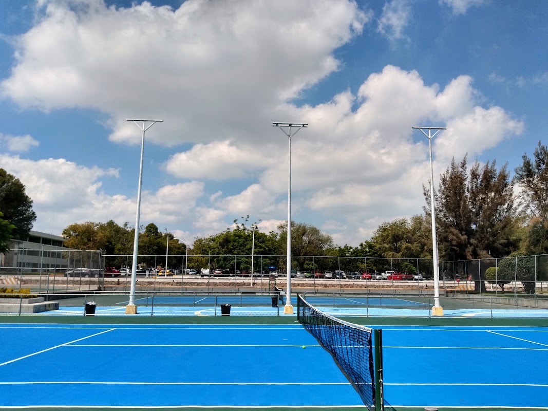 Cancha de tenis - Universidad Autonoma de Guadalajara