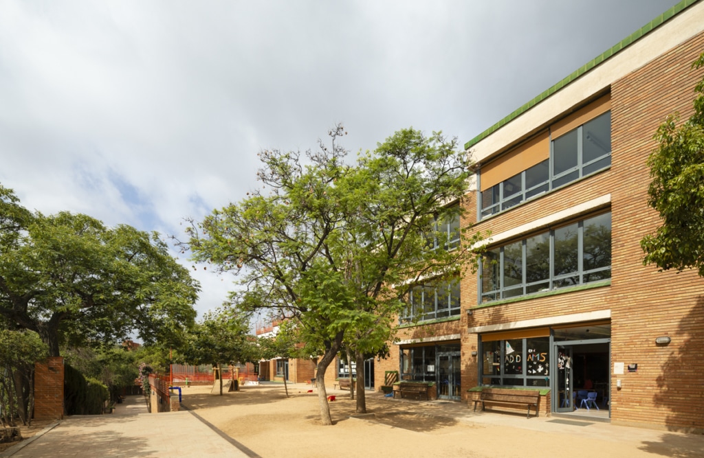 Campo de fútbol - Escola Garbí