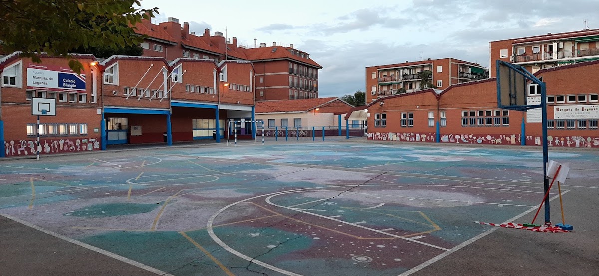 Pista de baloncesto - Colegio de Educación Infantil y Primaria Marqués de Leganés