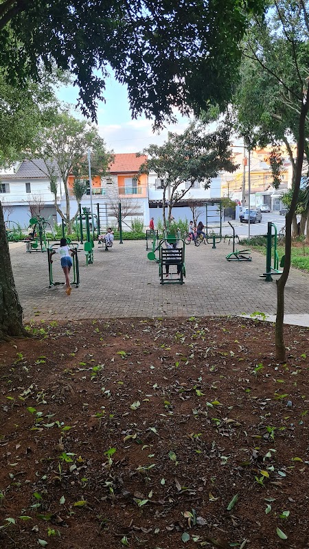 Quadra de basquete - Praça Júlio Dantas