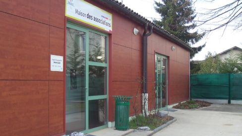 Court de tennis - Maison des associations de Pierre-Bénite