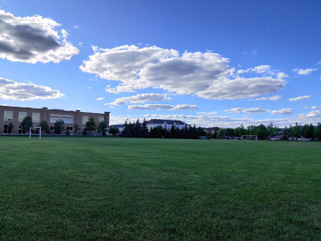 Basketball court - Drumlins Park