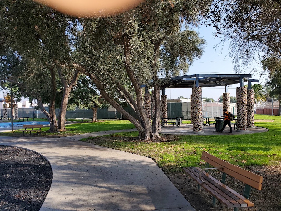 Basketball court - Eucalyptus Park