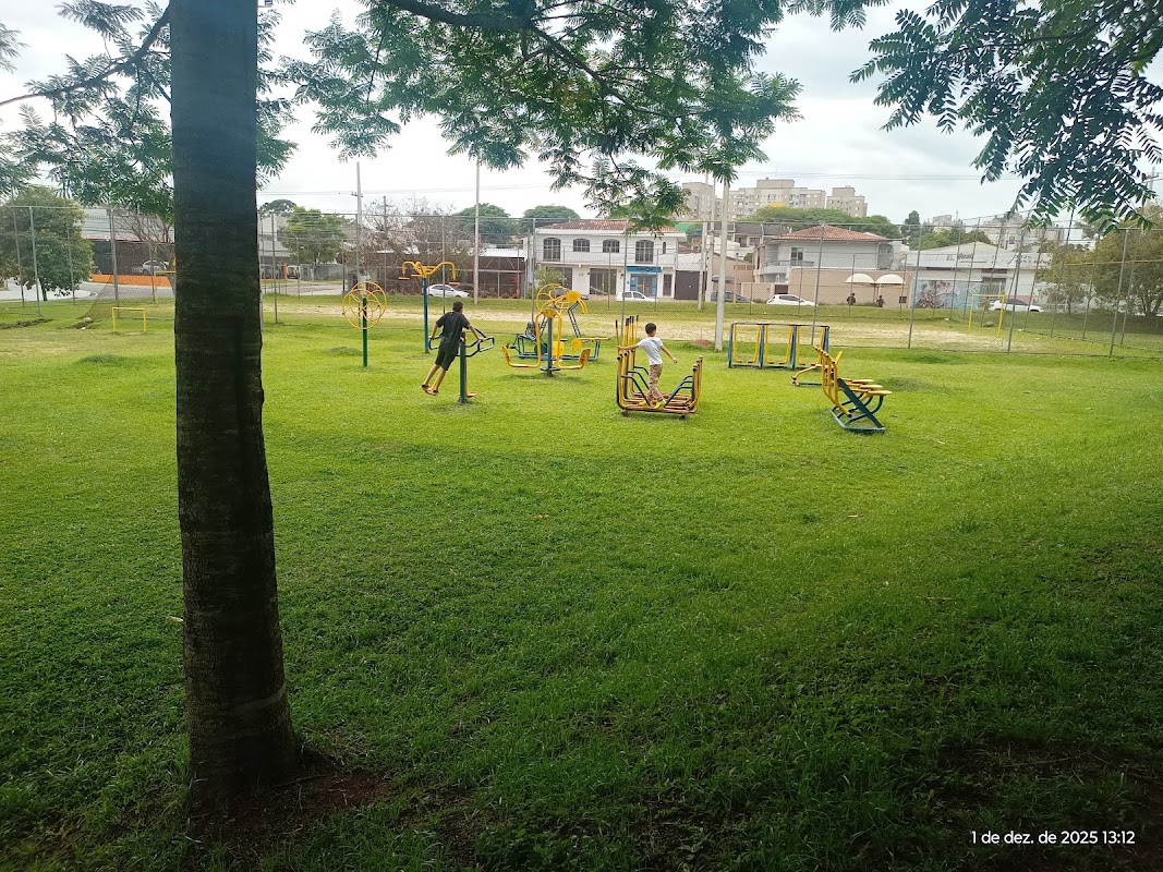 Campo de futebol - Praça Pastor João Emílio Henck