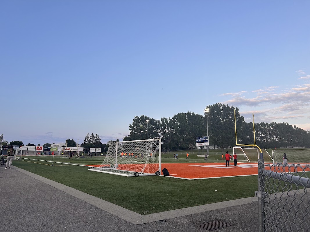 Soccer field - Parc du centre communautaire Saint-Robert