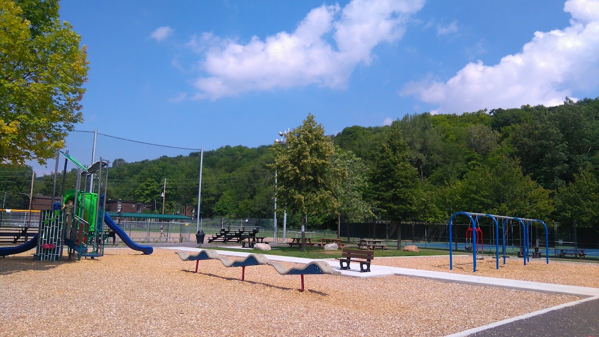 Basketball court - Parc des Potiers