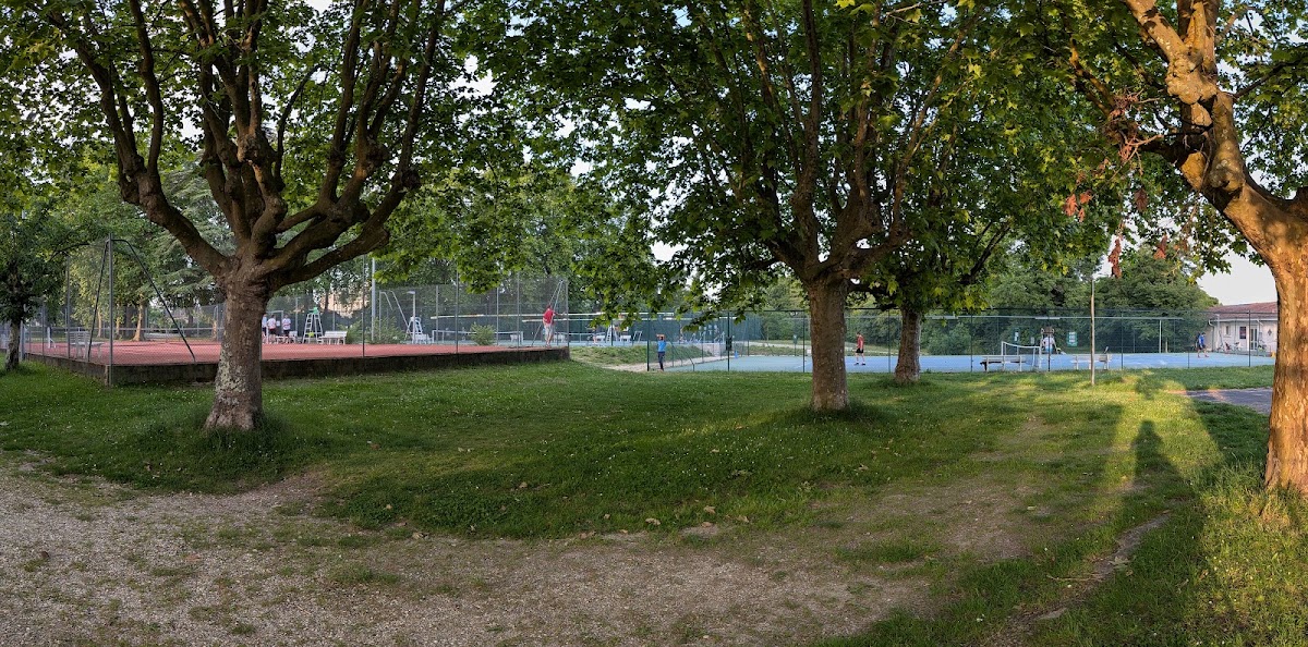 Courts de tennis (5) - Parc Razon