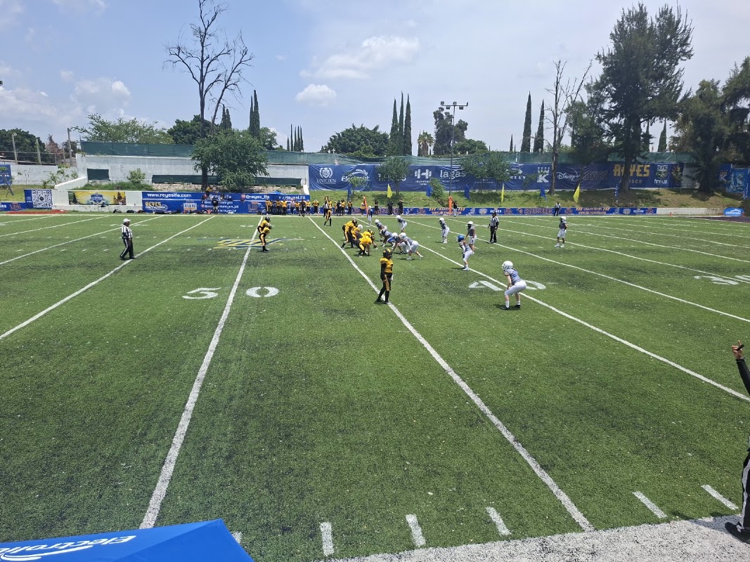Estadio Reyes COMUDE
