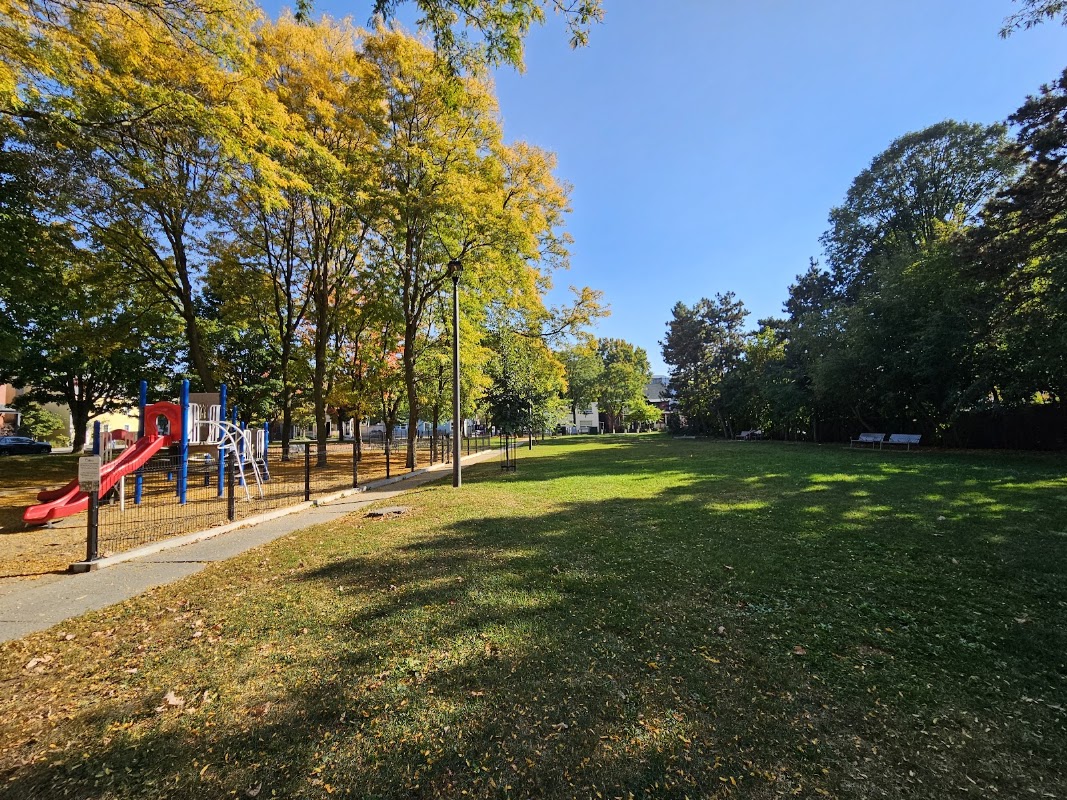 Basketball court - Cathcart Park